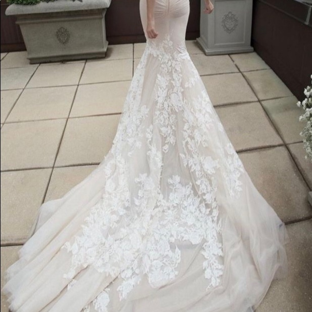 Inbal wedding dress - Picture 5 of 8